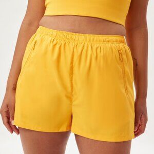 Girlfriend Collective Citrine Gazelle Short Medium